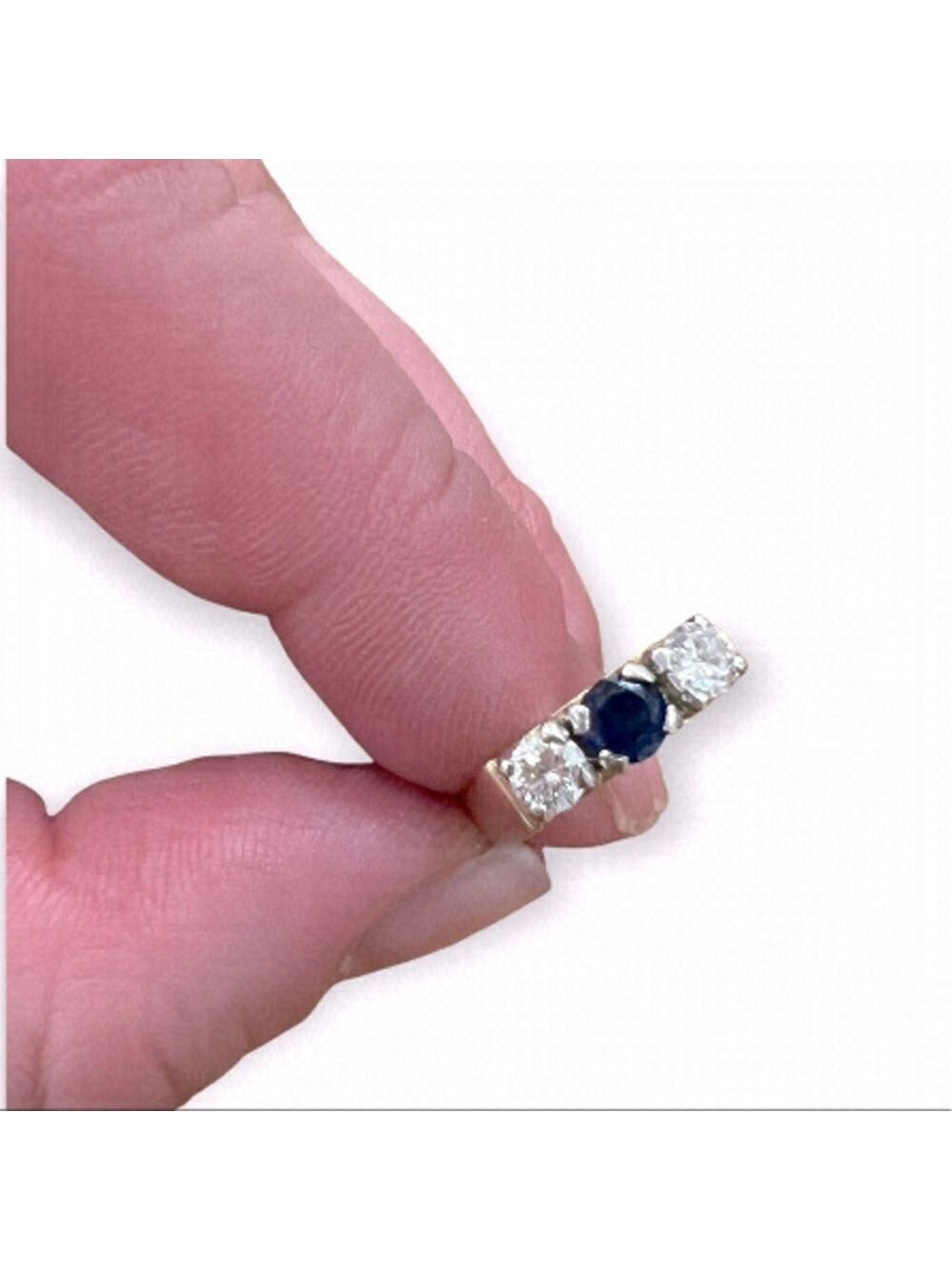 𝅺YELLOW And White Gold Diamond And Sapphire Ring.